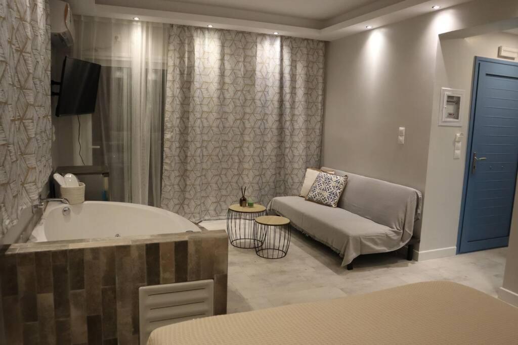 360° View Suites Tan Neapoli Voion Екстер'єр фото